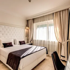Domus Mea 3*, Roma Italia